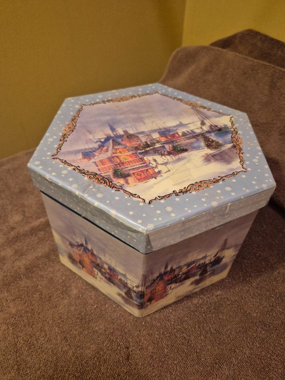 VINTAGE ORIGINAL HEXAGON CHRISTMAS ORNAMENTS BOX